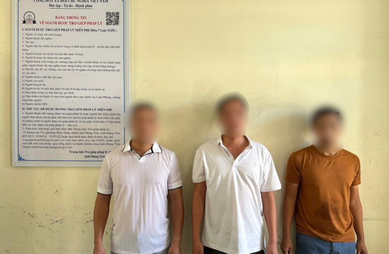 Bắt 3 đối tượng tổ chức đánh bạc dưới hình thức mua bán số lô, đề